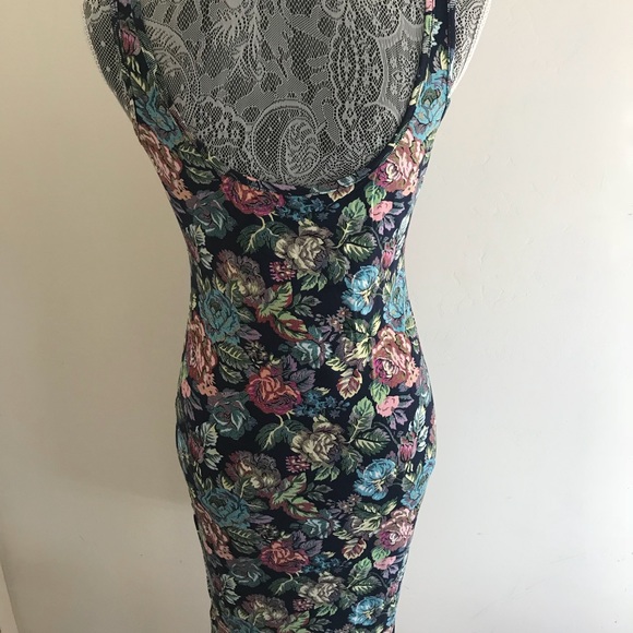 Sleeveless Blue Floral Print Midi Dress - Picture 5 of 5